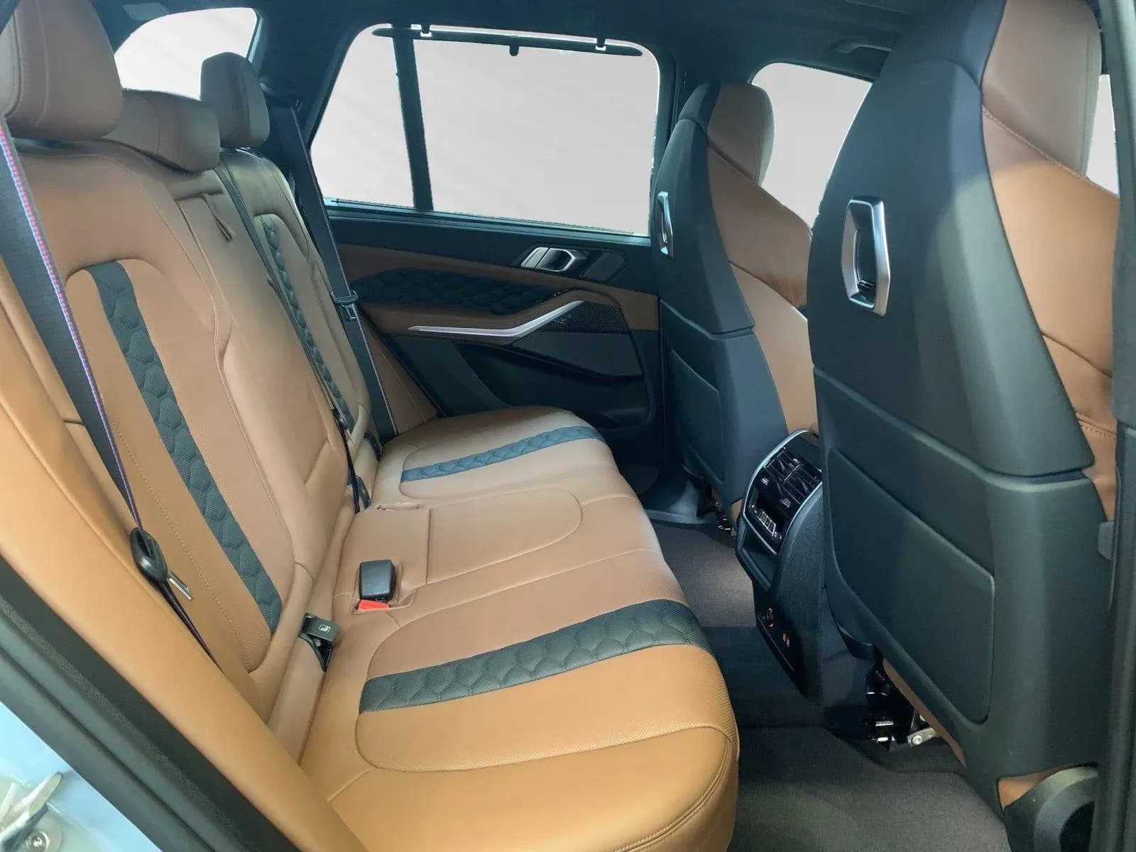 BMW X5M (foto 14/16)