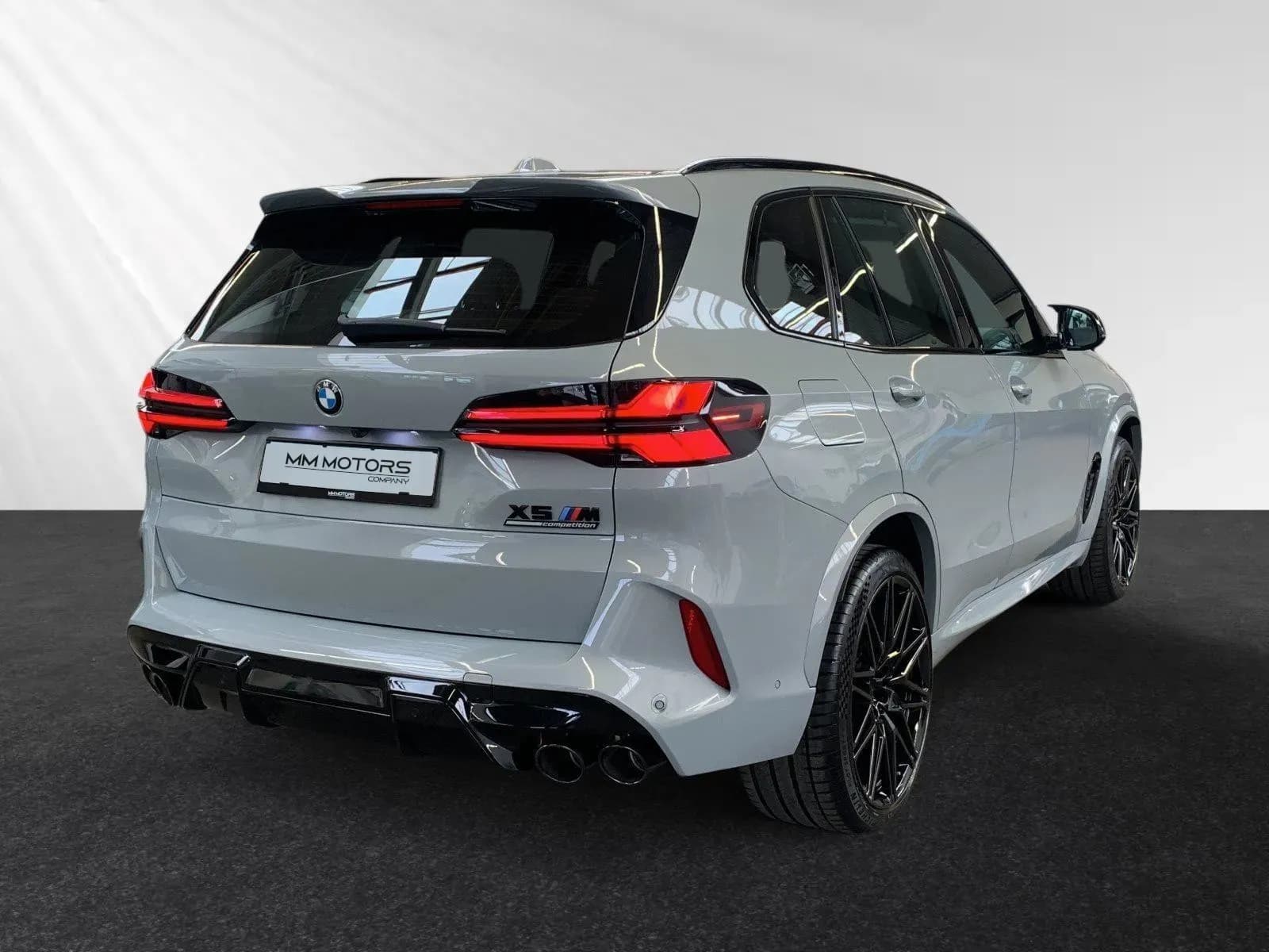 BMW X5M (foto 4/16)