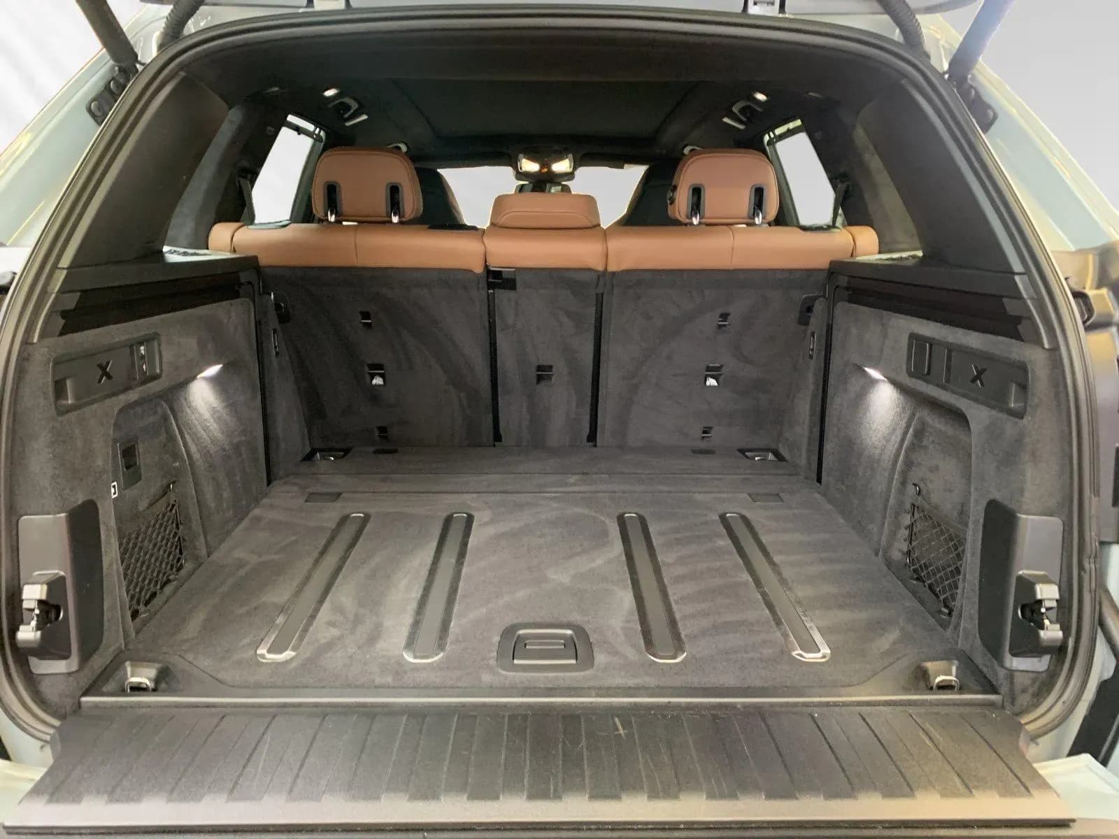 BMW X5M (foto 6/16)