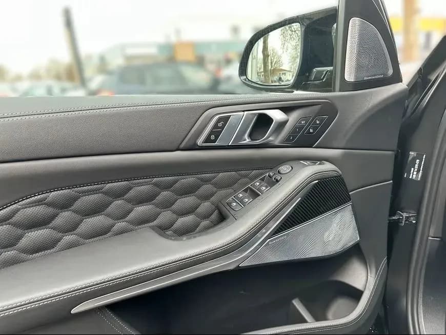 BMW X5 M (foto 7/12)
