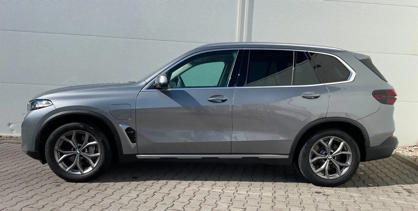 BMW X5 50e (foto 2/13)