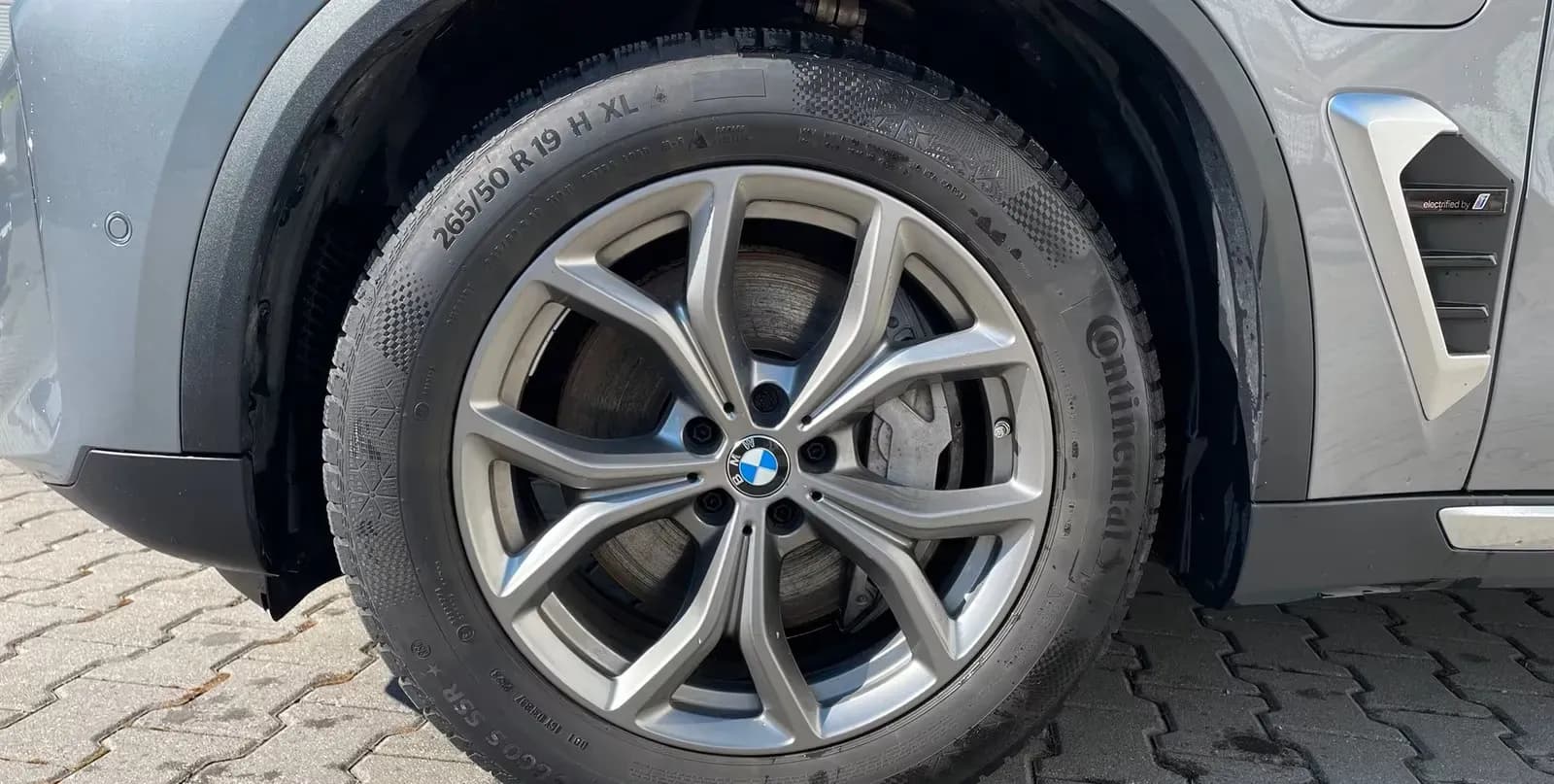 BMW X5 50e (foto 13/13)