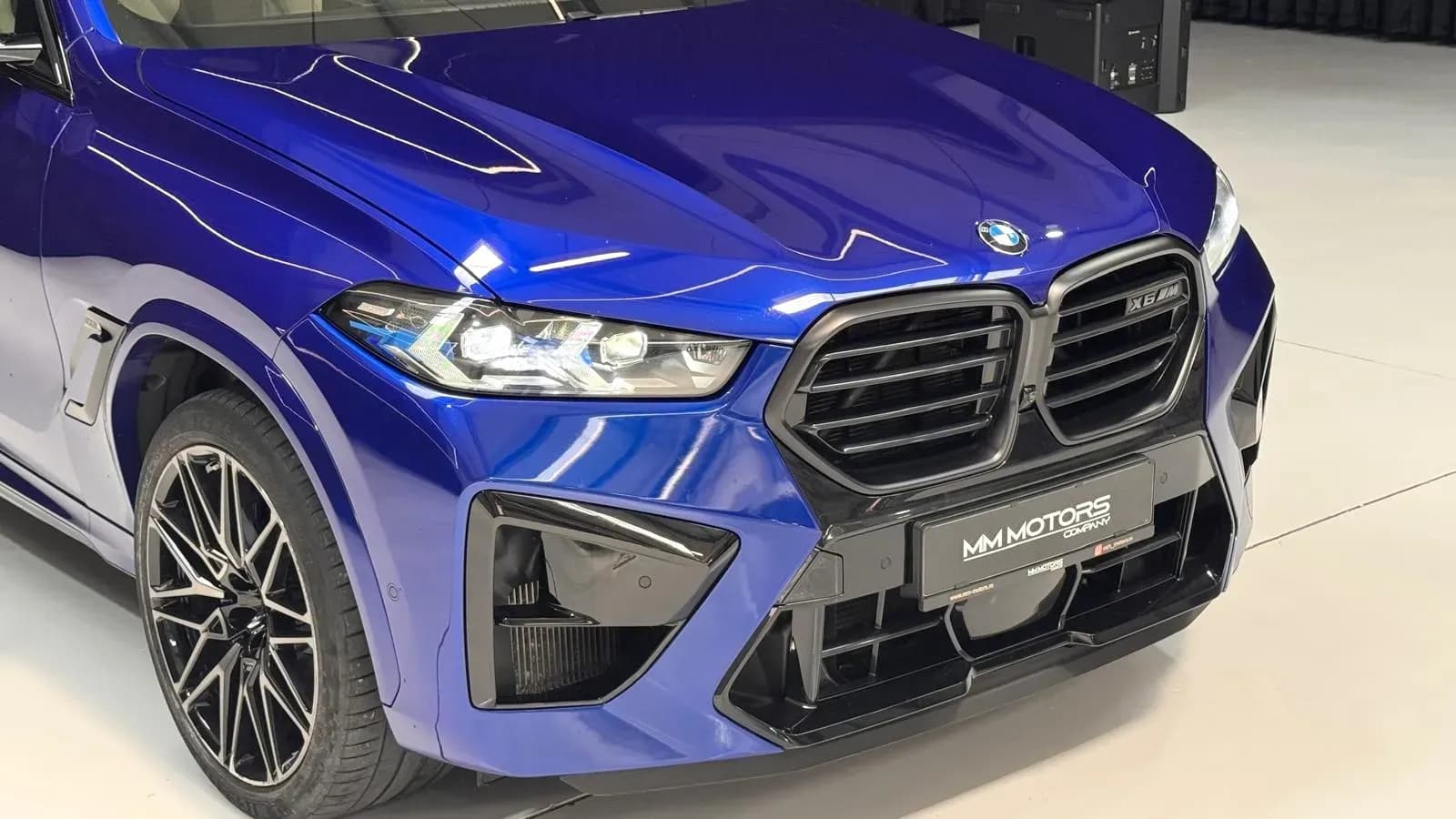 BMW X6 M (foto 15/30)