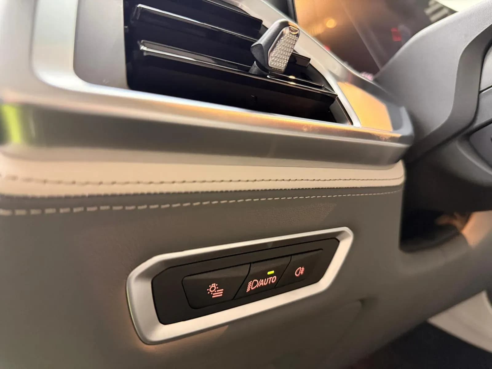 BMW X7 (foto 22/26)