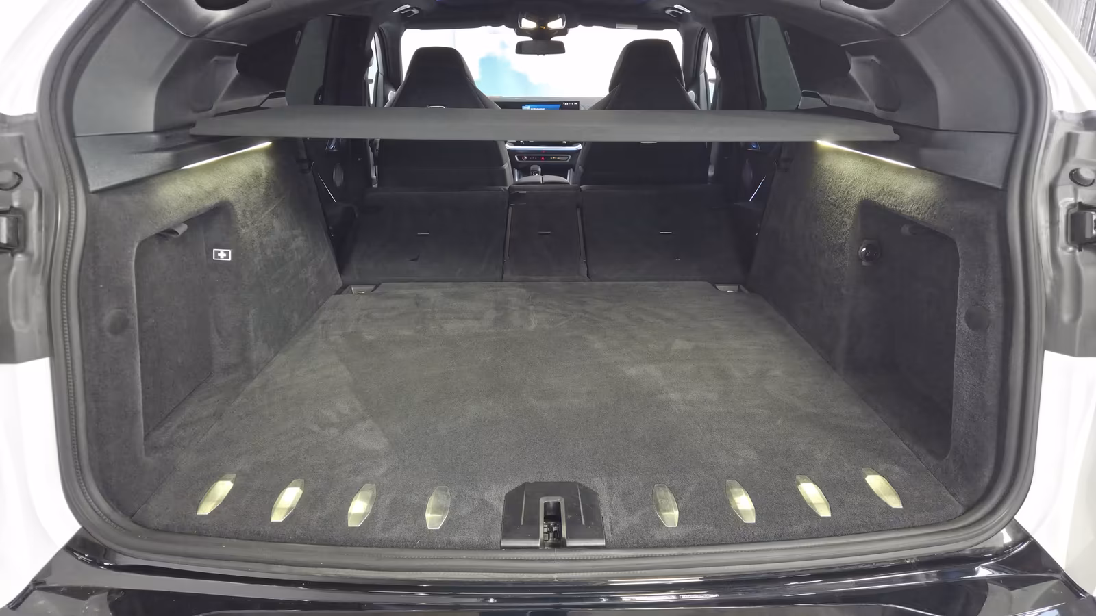 BMW XM (foto 11/30)