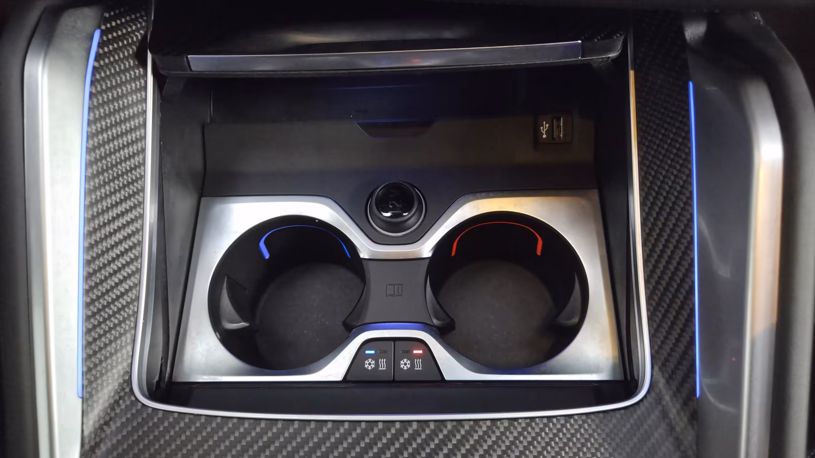 BMW XM (foto 22/30)