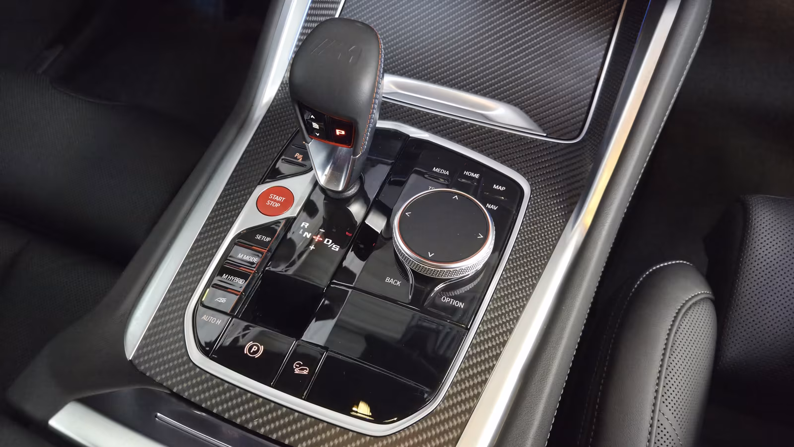 BMW XM (foto 20/30)