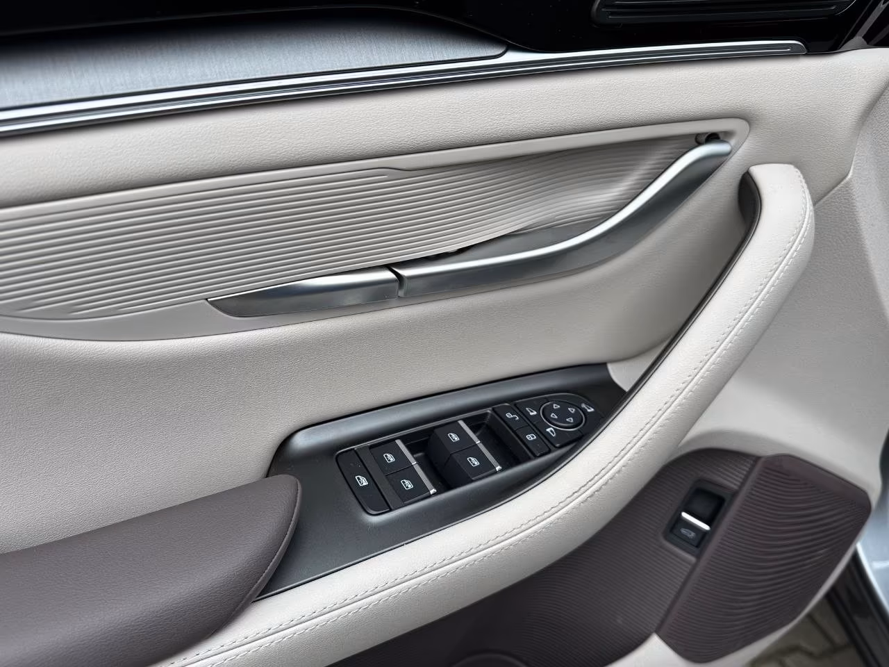 BYD SEAL U (foto 11/23)