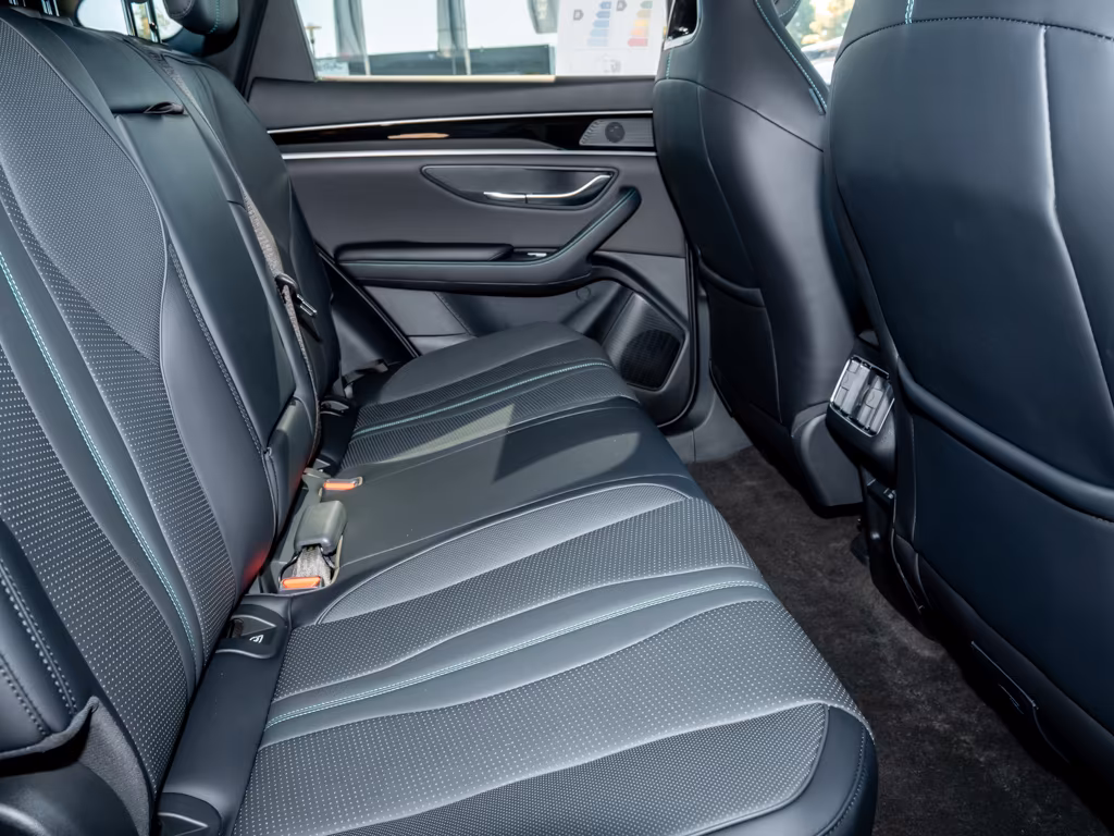 BYD SEAL U 71.8 kWh (foto 10/11)