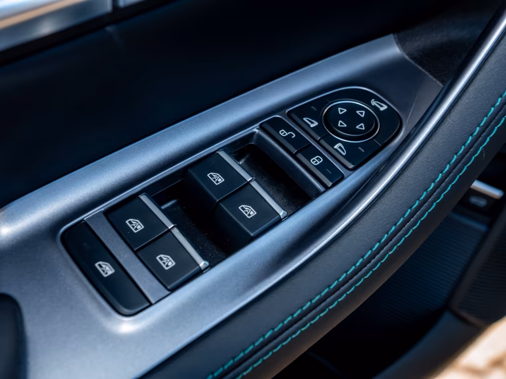 BYD SEAL U 71.8 kWh (foto 4/11)