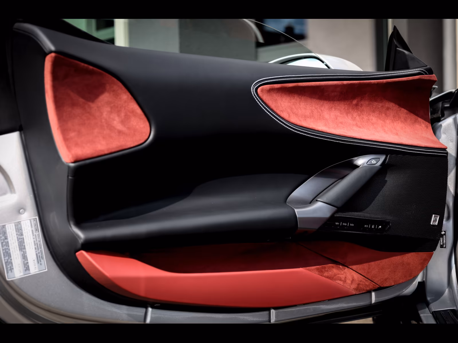 Ferrari SF90 (foto 18/29)