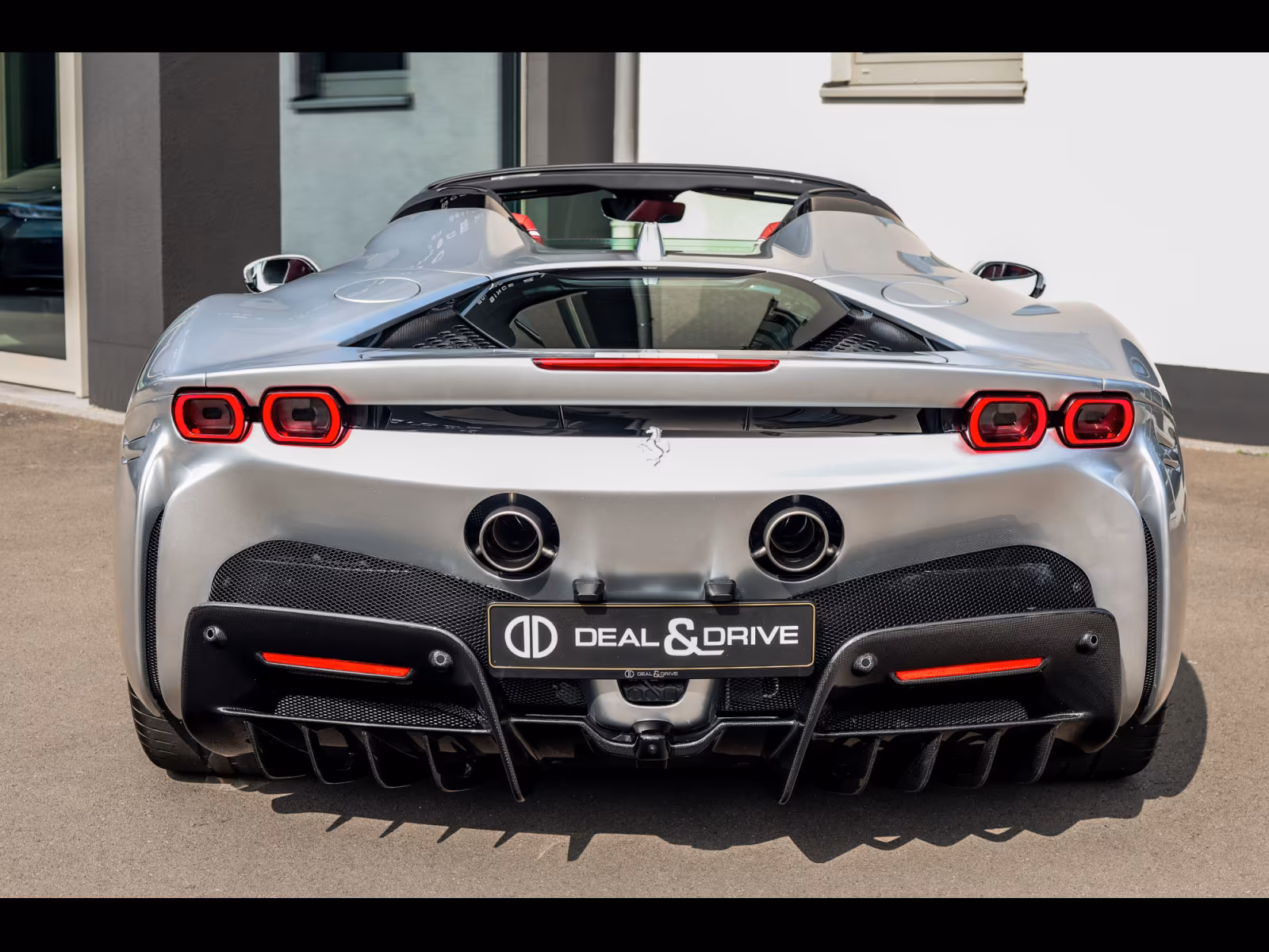 Ferrari SF90 (foto 4/29)