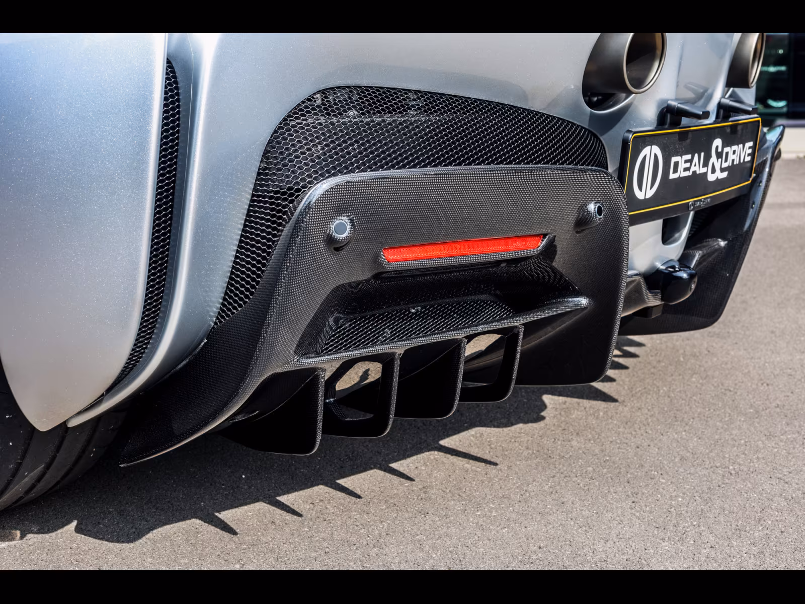 Ferrari SF90 (foto 13/29)