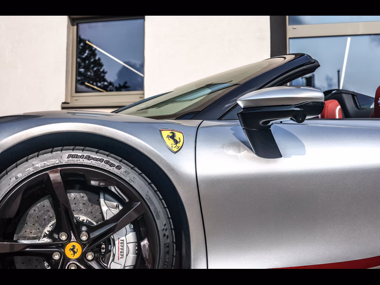 Ferrari SF90 (foto 6/29)