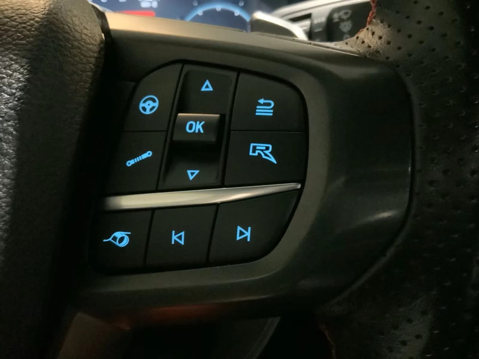 Ford Ranger Raptor (foto 17/22)