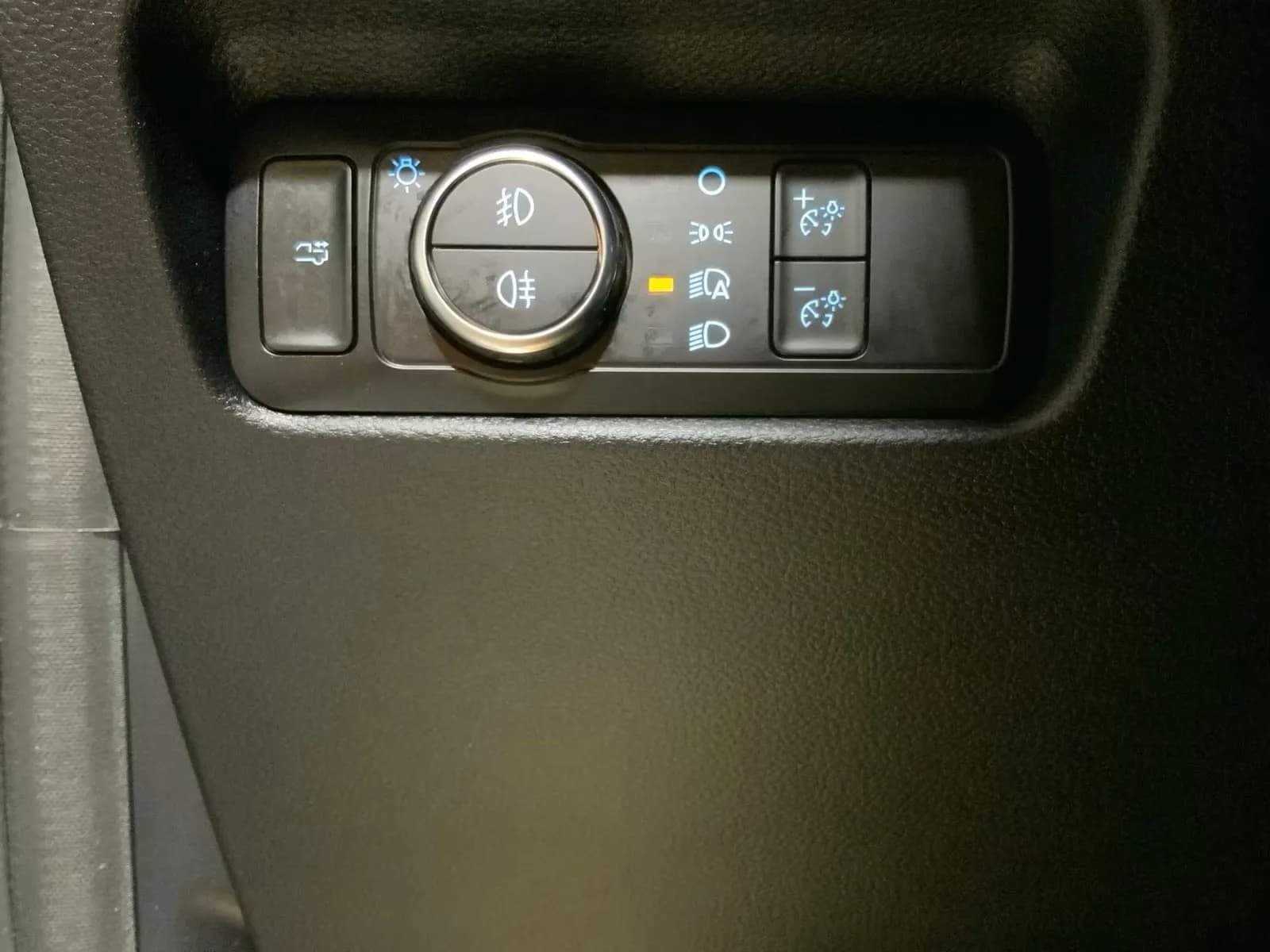 Ford Ranger Raptor (foto 13/22)