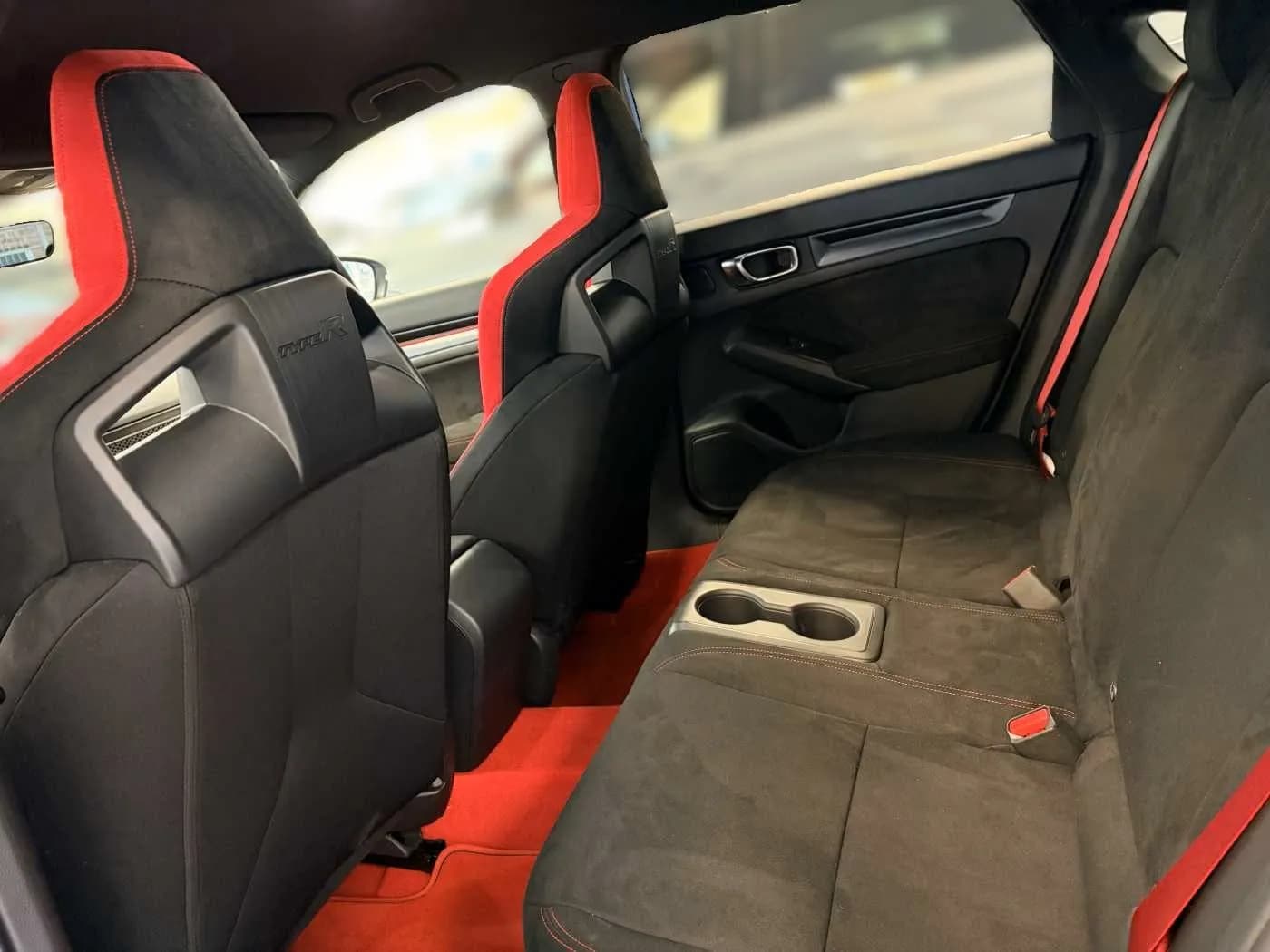 Honda Civic Type R (foto 7/10)
