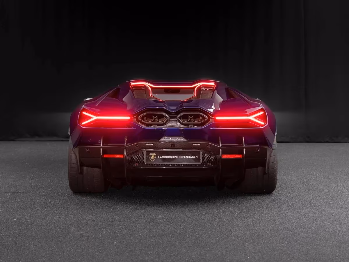 Lamborghini Revuelto (foto 6/11)