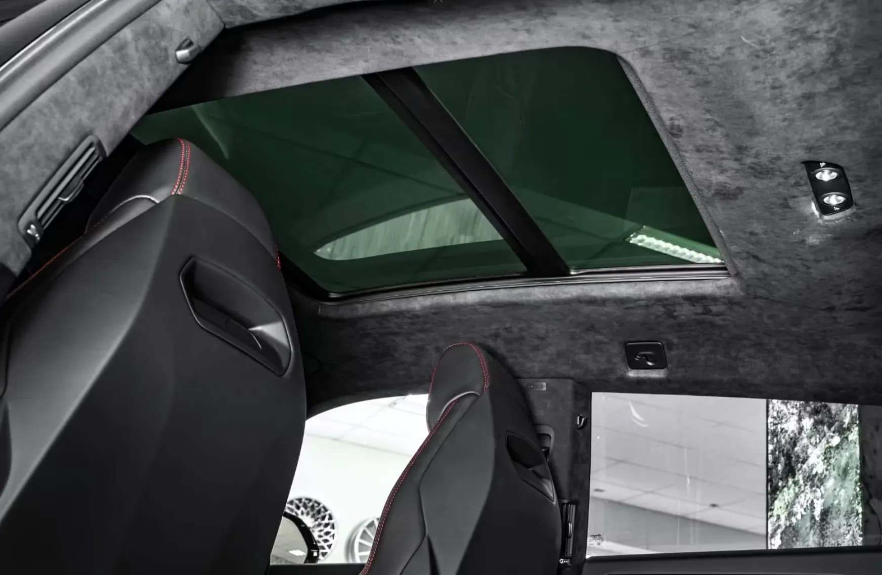 Lamborghini Urus (foto 18/19)