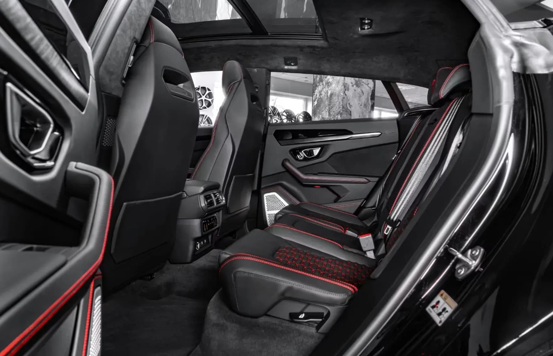 Lamborghini Urus (foto 19/19)