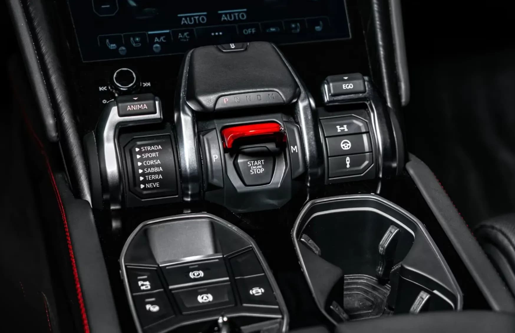 Lamborghini Urus (foto 15/19)