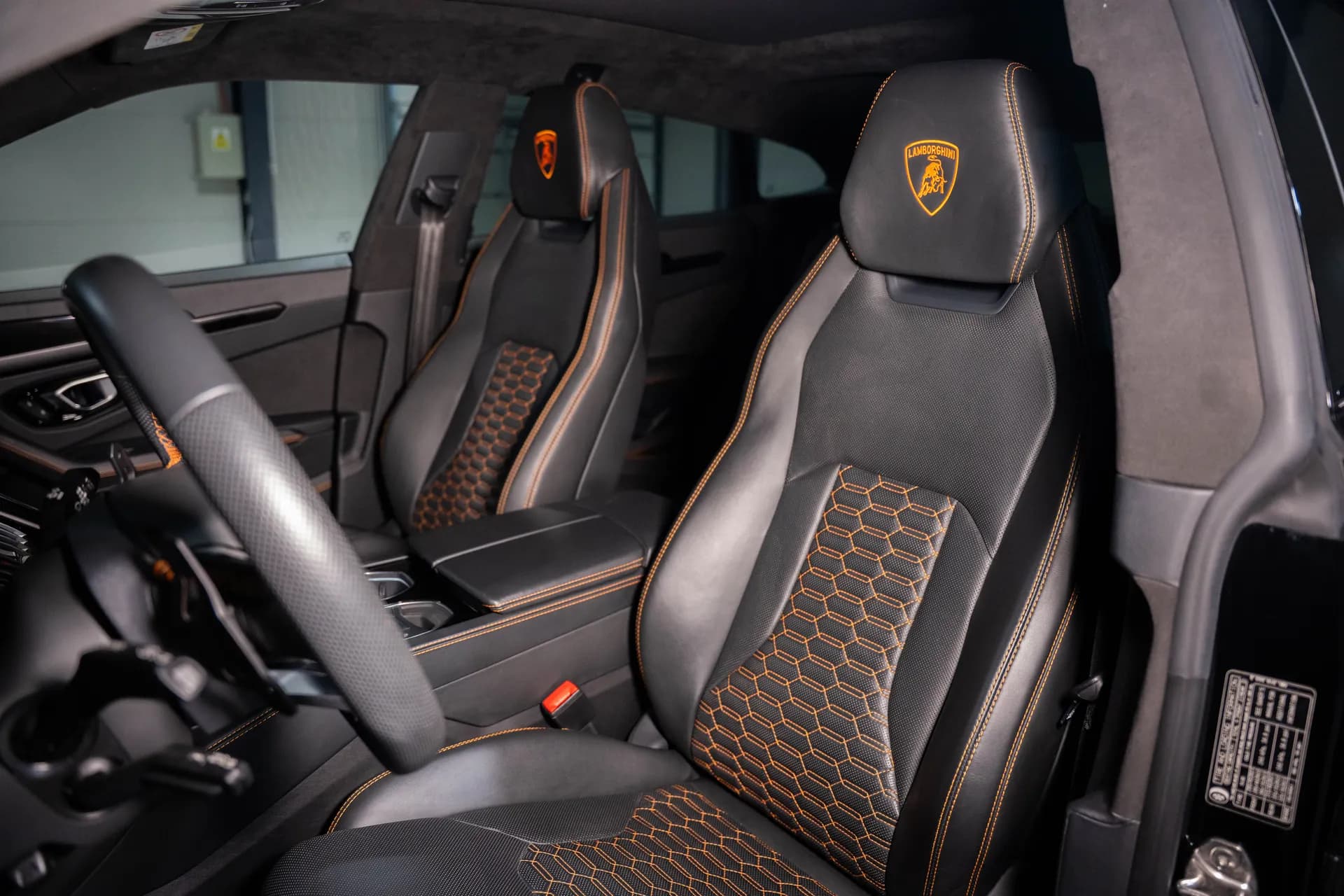Lamborghini Urus (foto 14/18)