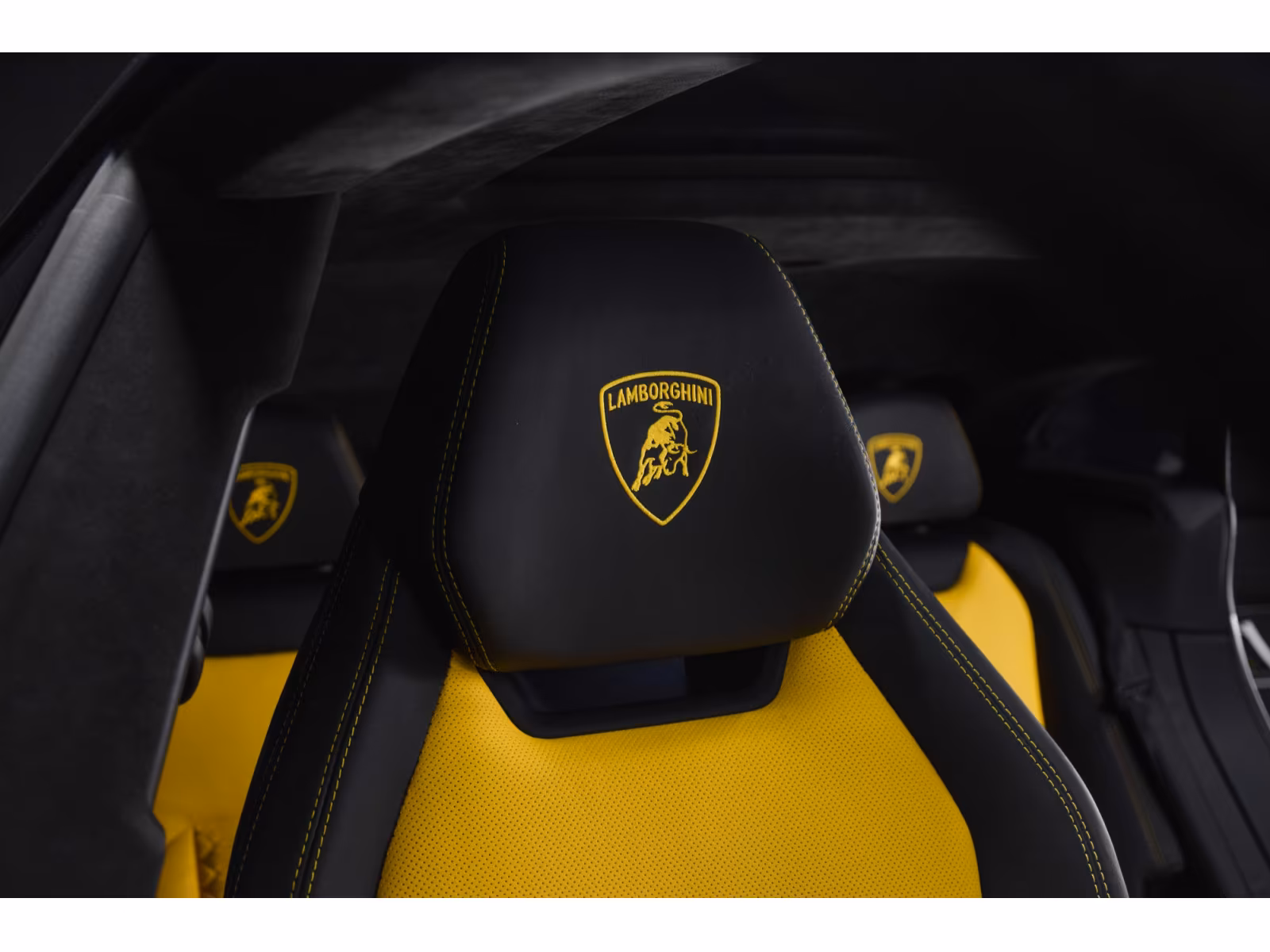 Lamborghini Urus (foto 28/29)