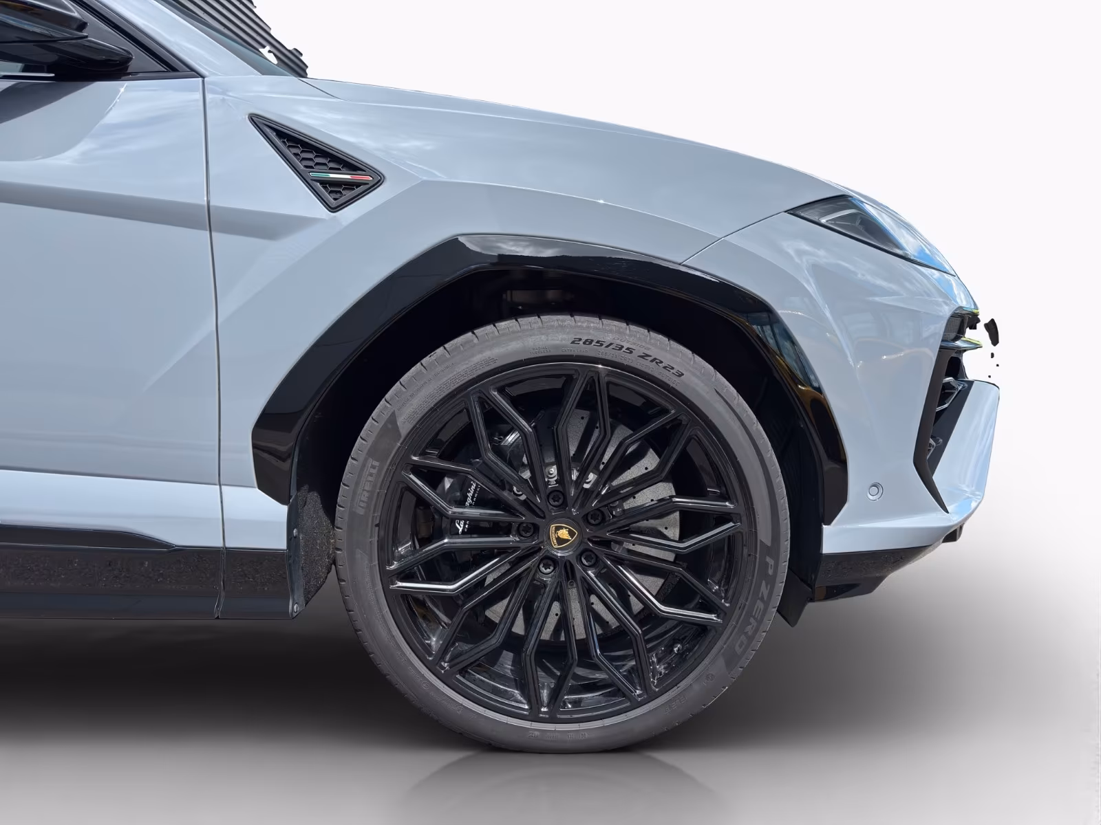 Lamborghini Urus SE (foto 10/10)