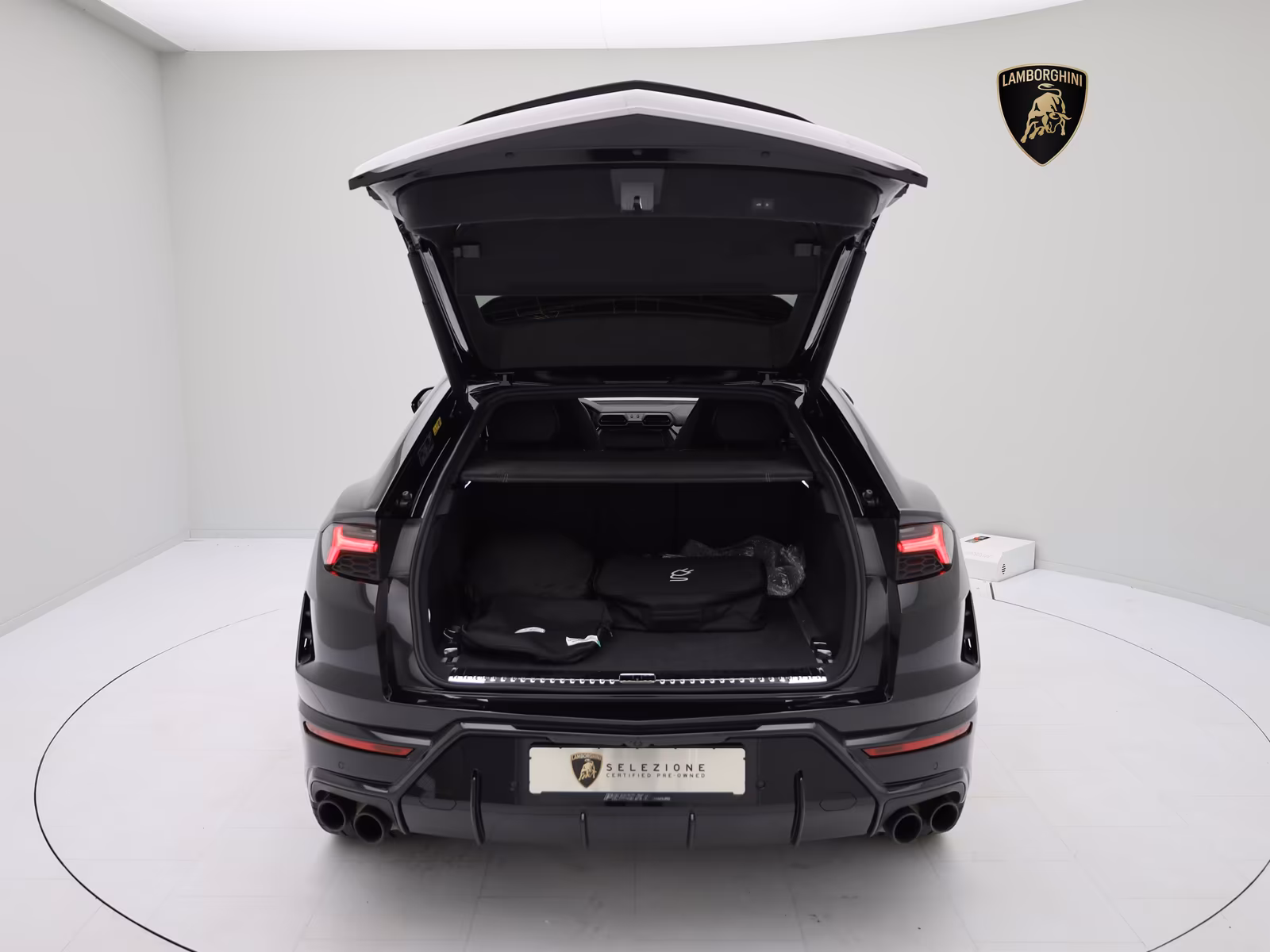 Lamborghini Urus SE (foto 8/22)