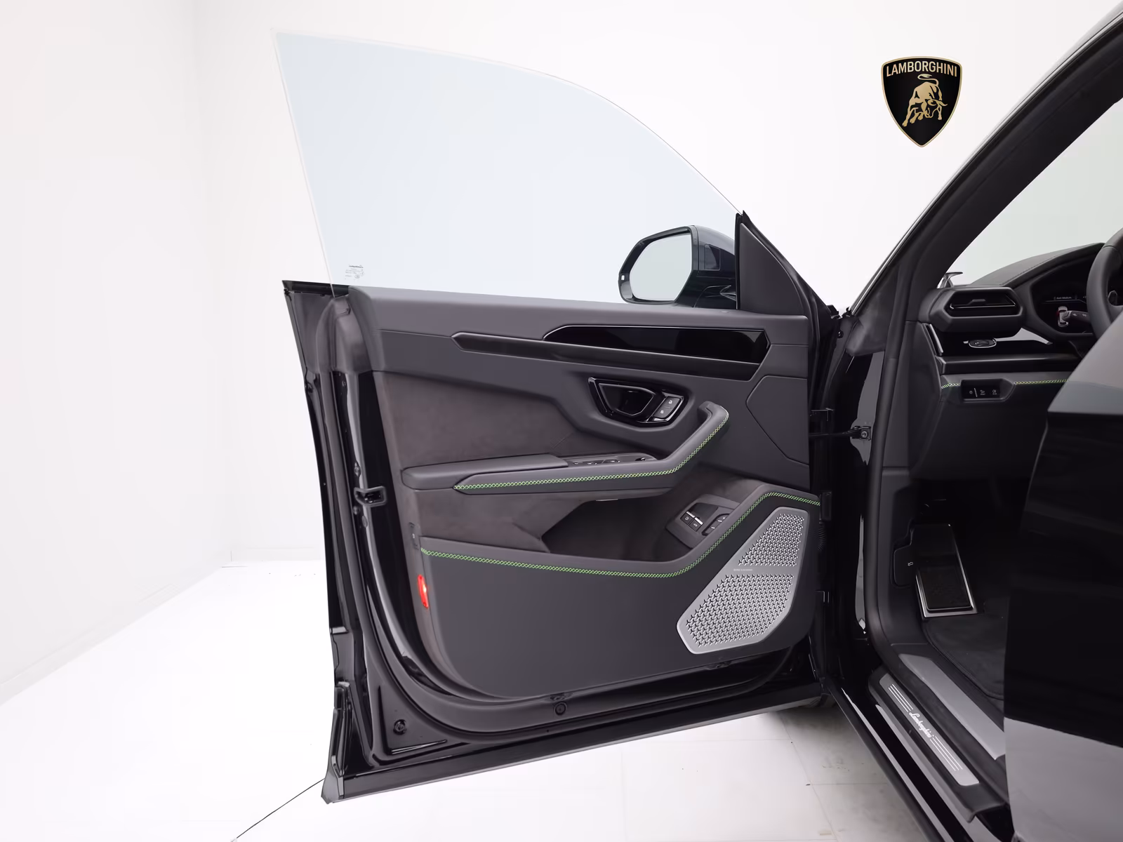 Lamborghini Urus SE (foto 12/22)