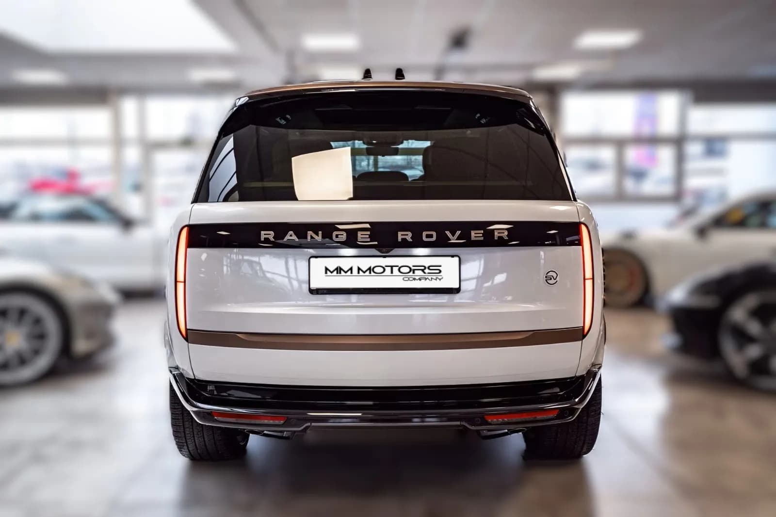 Land Rover Range Rover P615 LWB (foto 10/30)