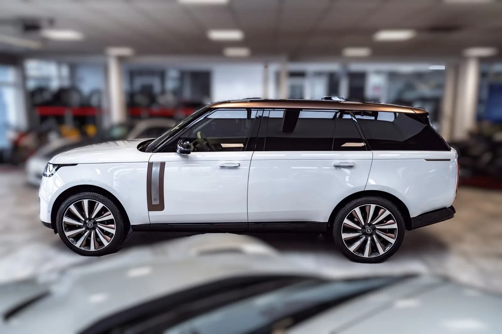 Land Rover Range Rover P615 LWB (foto 20/30)