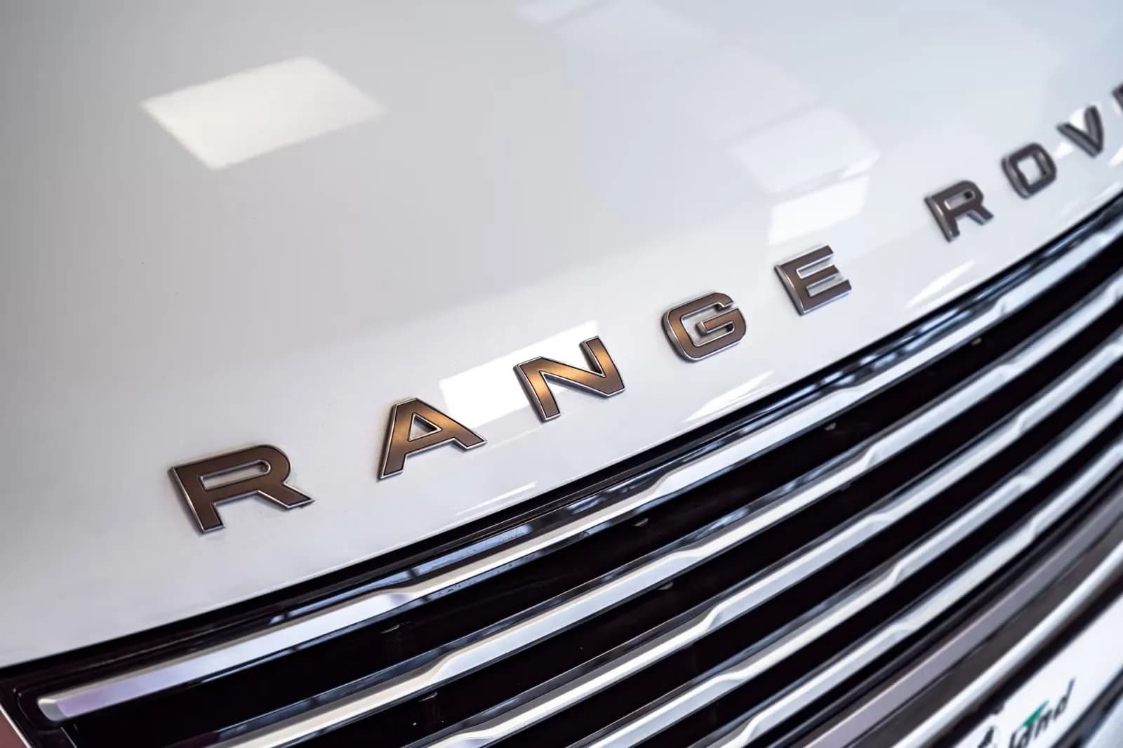 Land Rover Range Rover P615 LWB (foto 6/30)