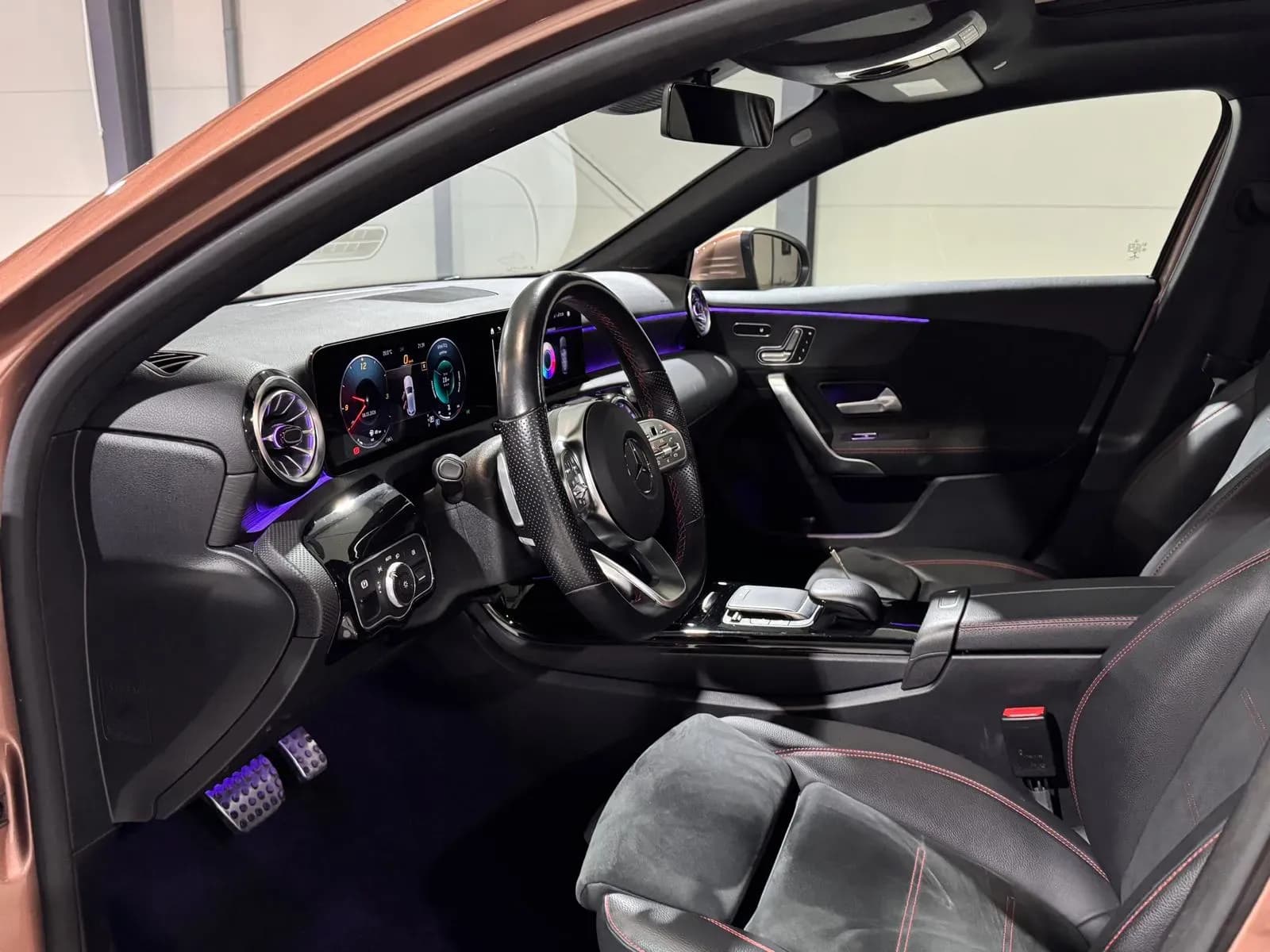 Mercedes-Benz A 250 (foto 9/24)