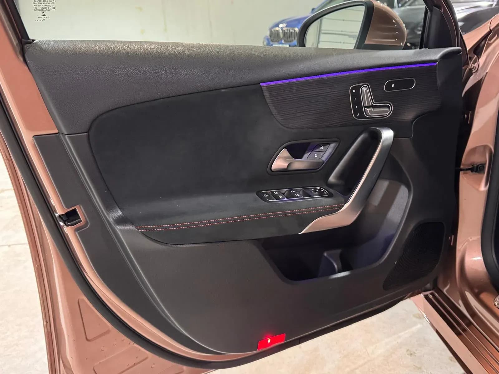 Mercedes-Benz A 250 (foto 12/24)