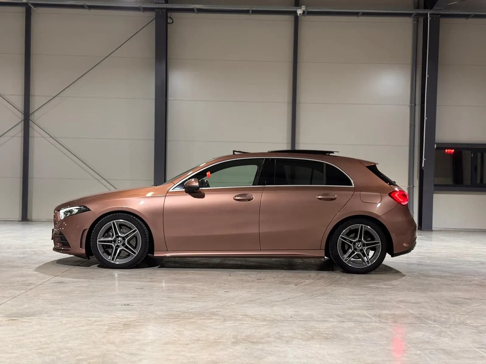 Mercedes-Benz A 250 (foto 5/24)
