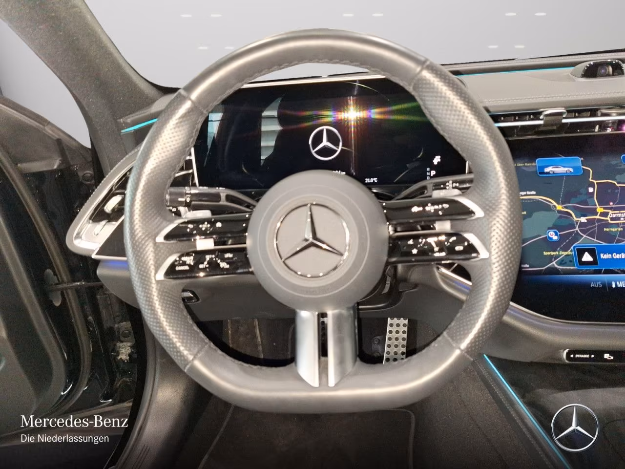 Mercedes-Benz E 200 (foto 11/17)