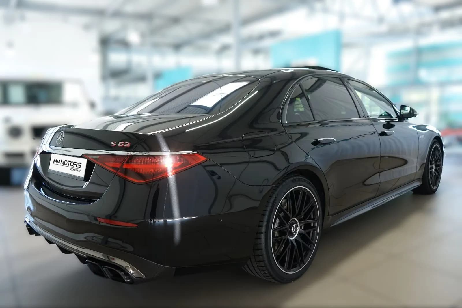 Mercedes-Benz S 63 AMG ePerformance (foto 6/30)