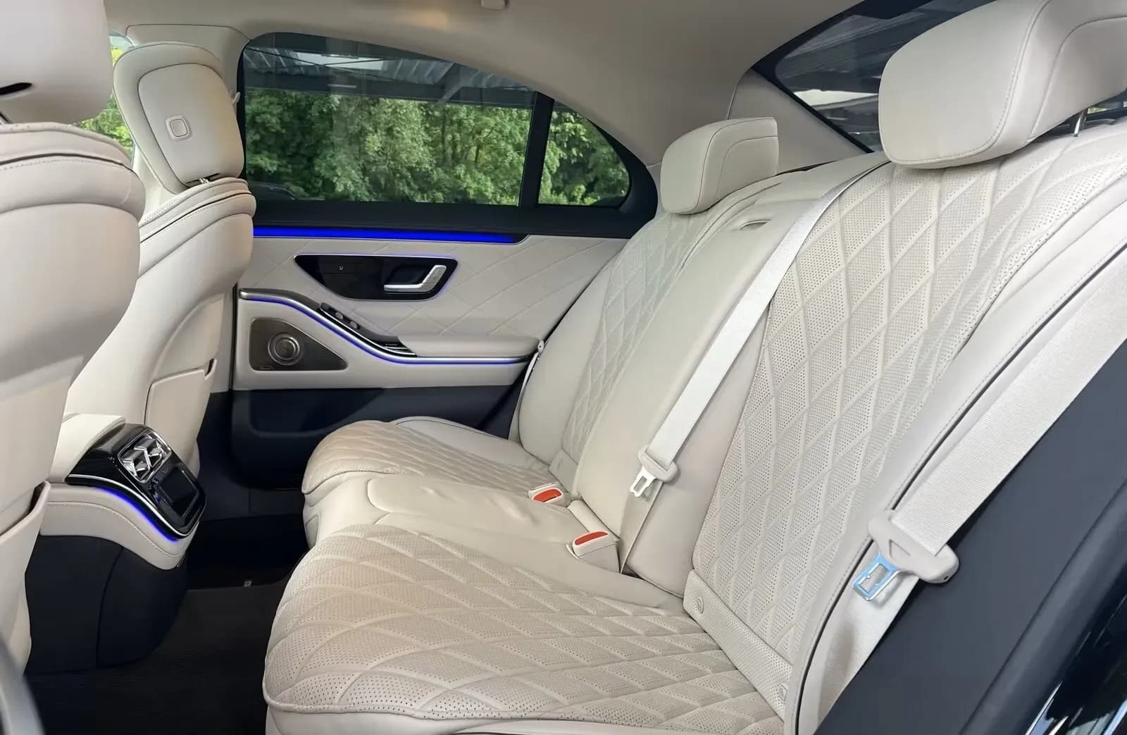 Mercedes-Benz S350d (foto 21/29)