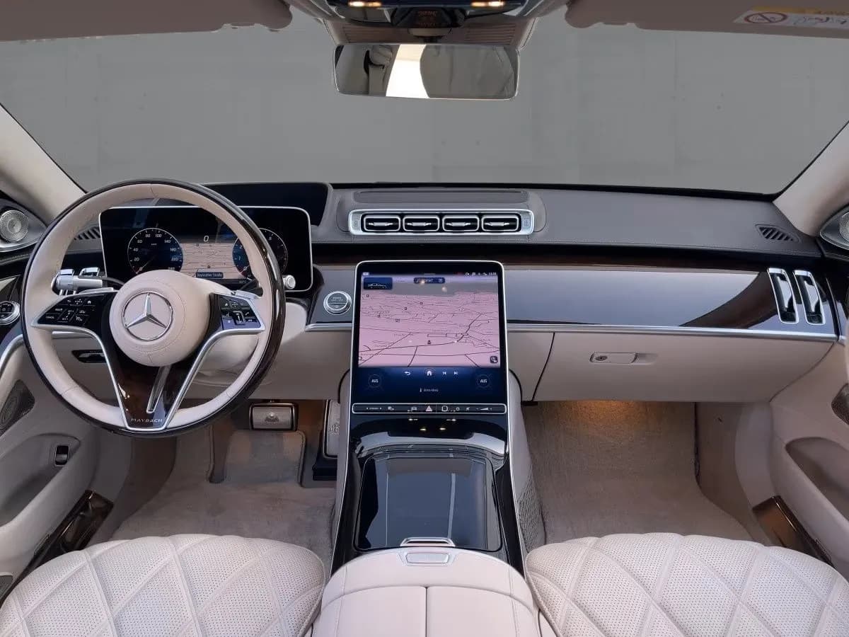 Mercedes-Benz S 680 Maybach (foto 11/19)