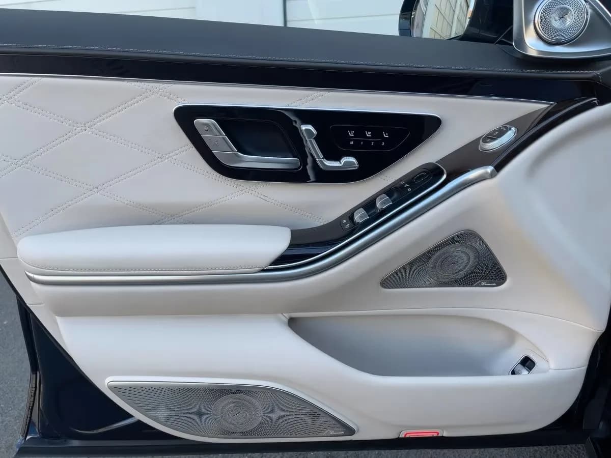 Mercedes-Benz S 680 Maybach (foto 10/19)