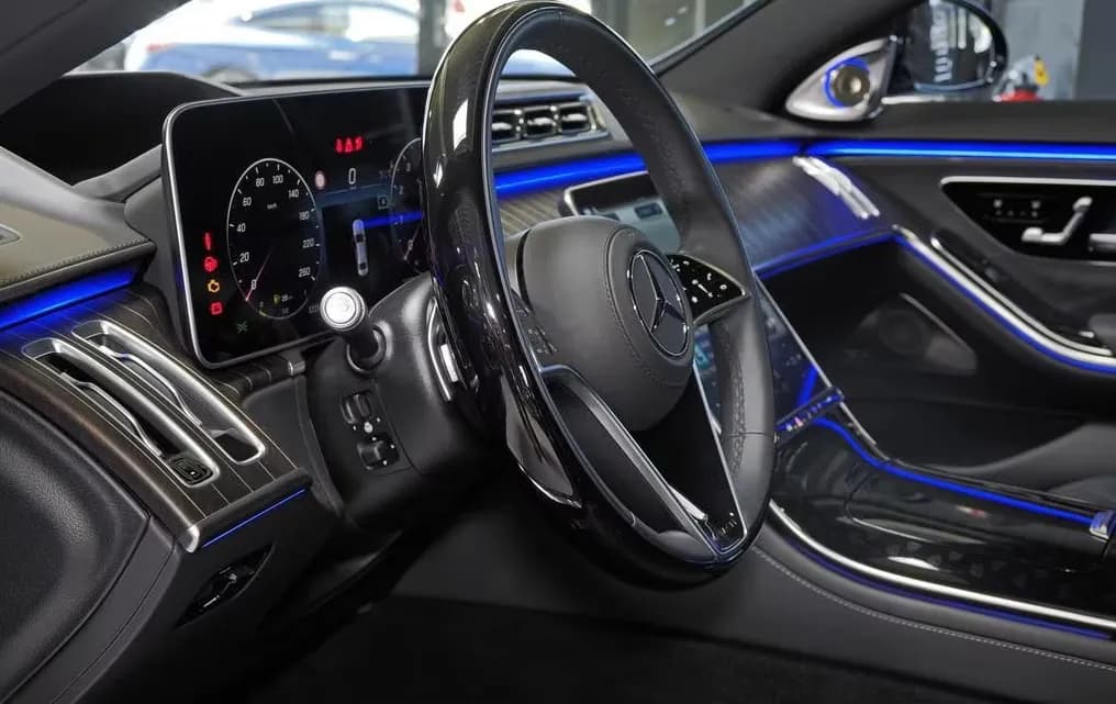 Mercedes-Benz S 680 Maybach (foto 9/22)