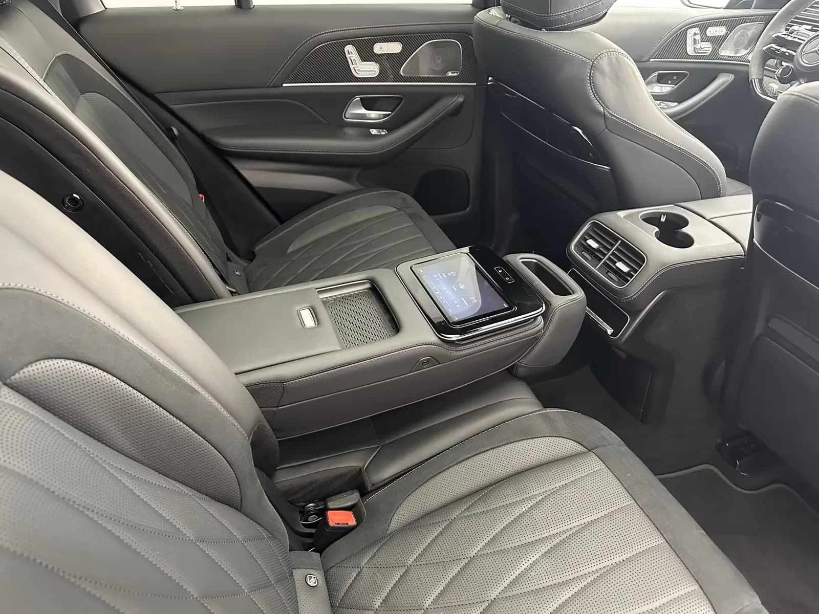 Mercedes-Benz GLE 63s AMG (foto 24/30)