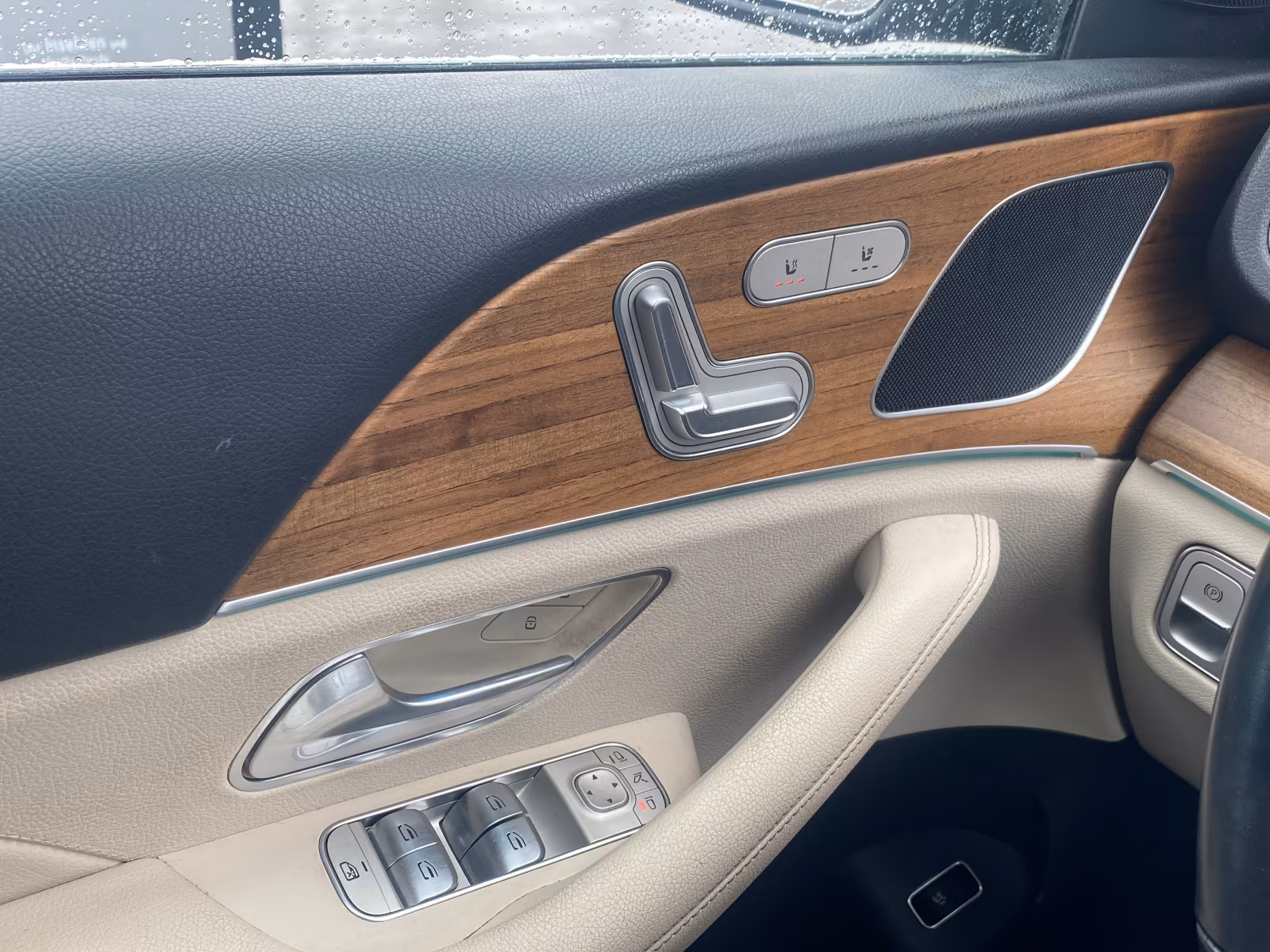 Mercedes-Benz GLE 350de (foto 9/22)