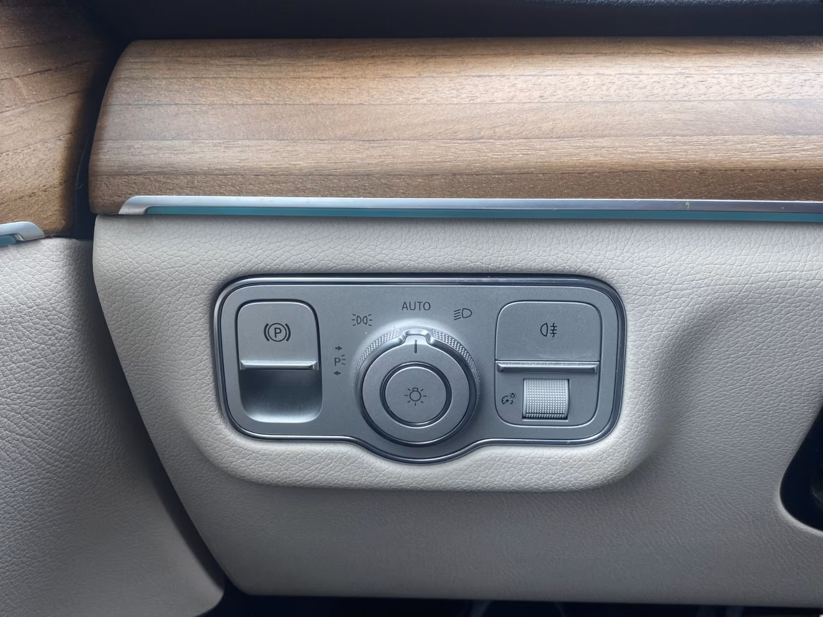 Mercedes-Benz GLE 350de (foto 10/22)