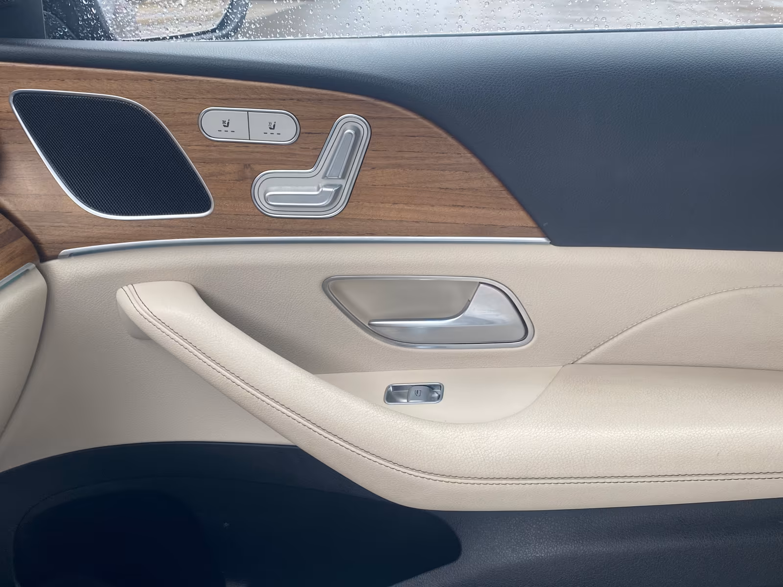 Mercedes-Benz GLE 350de (foto 19/22)