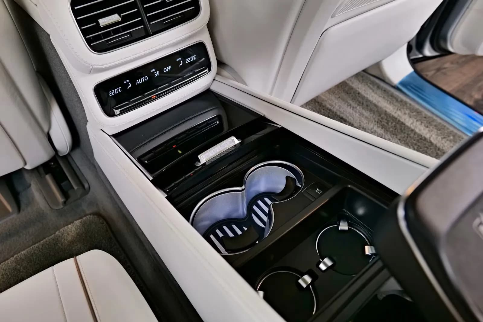Mercedes-Benz GLS 600 Maybach (foto 30/30)
