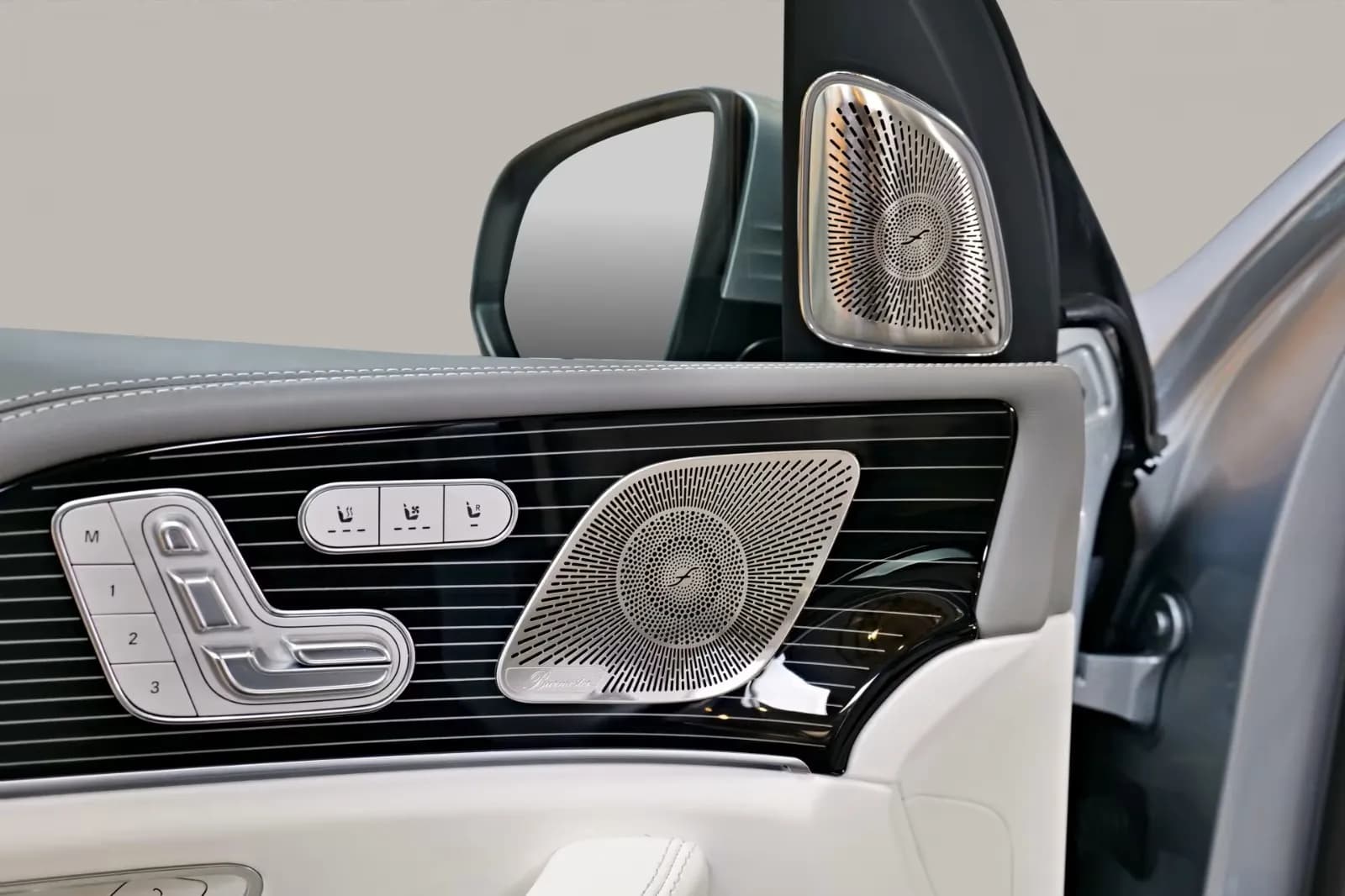 Mercedes-Benz GLS 600 Maybach (foto 11/30)