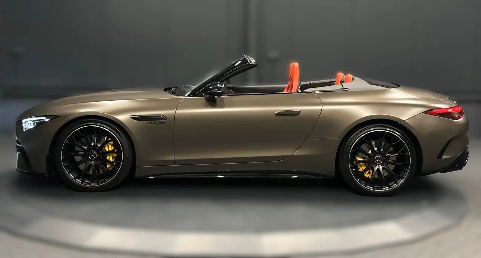 Mercedes-Benz SL 63 AMG (foto 11/30)