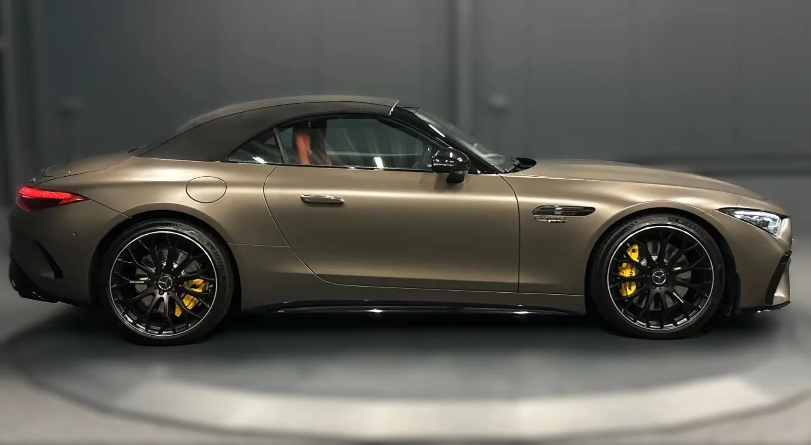 Mercedes-Benz SL 63 AMG (foto 5/30)